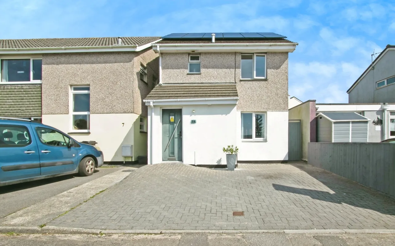 3 bed house for sale, Castle View Close, Redruth, TR15