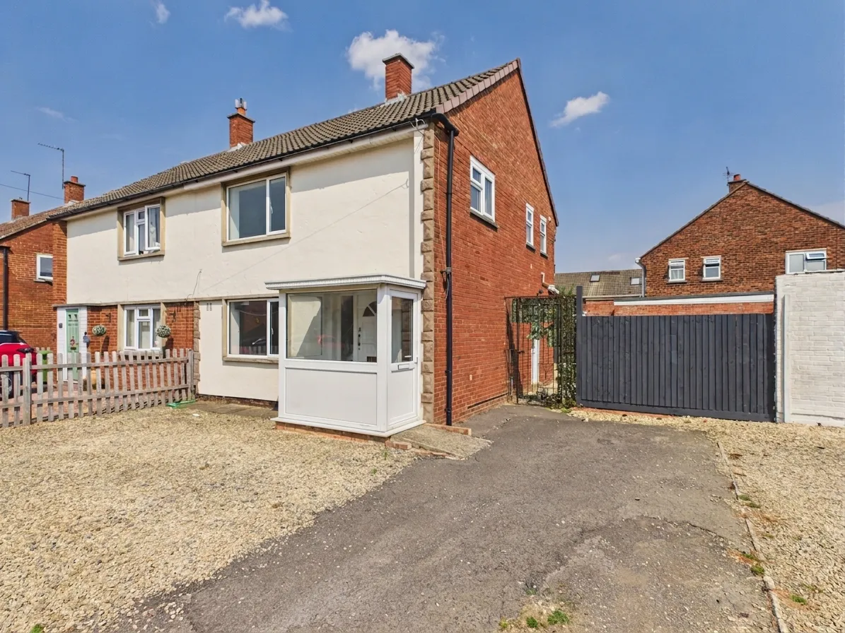3 bed house for sale — Laxton Road, Cheltenham, GL51 7QH