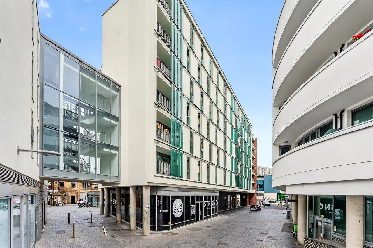 Hardwicks Square, London, photo 4