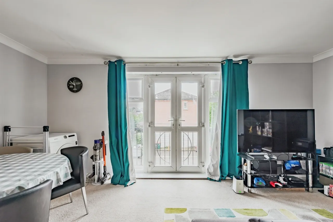Beverley Mews, Crawley, photo 10
