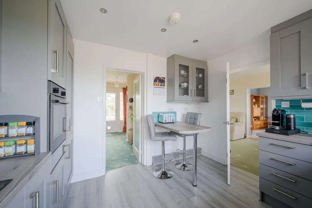 Craigdarragh Park East, seahill, BT18, photo 21