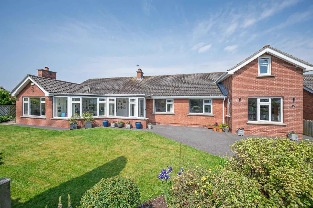 4 bed house for sale, Craigdarragh Park East, seahill, BT18