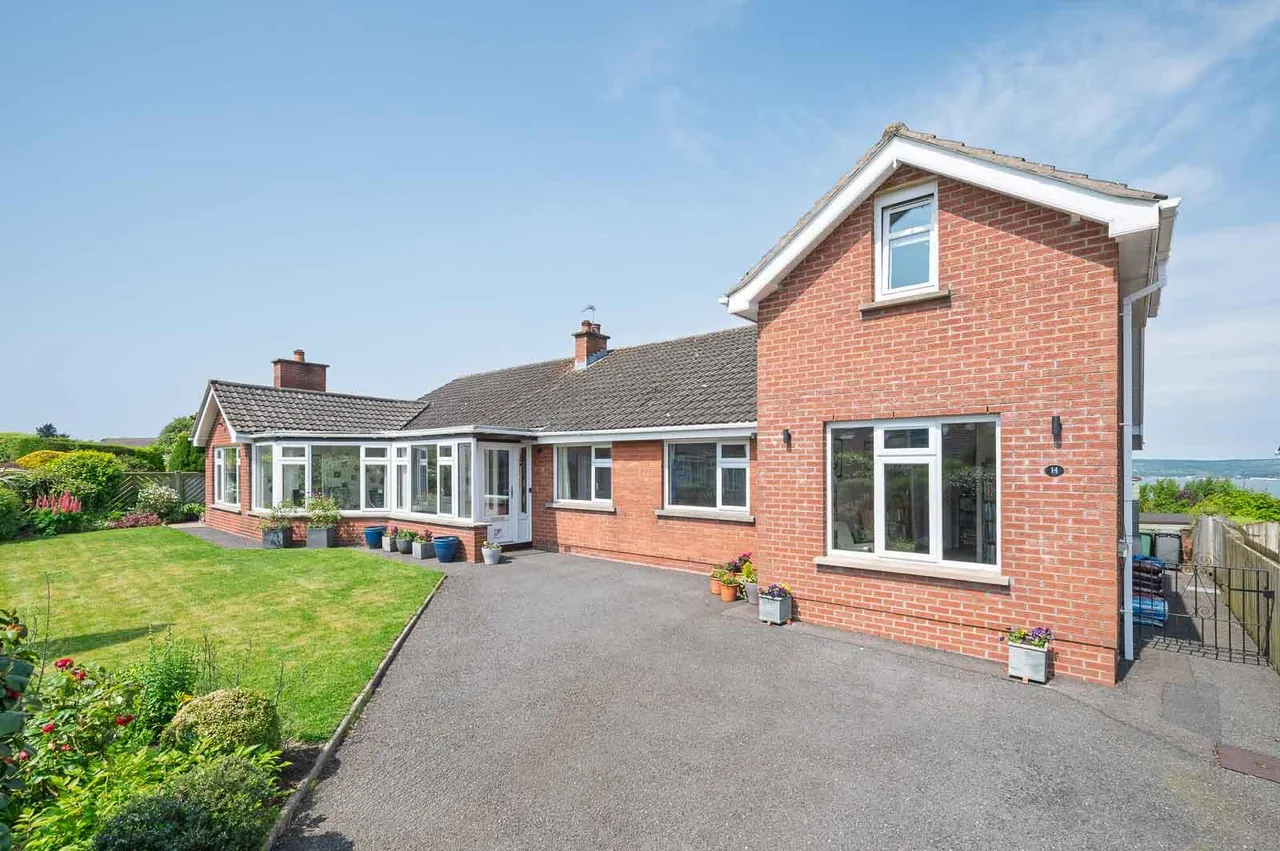 Craigdarragh Park East, seahill, BT18, photo 2