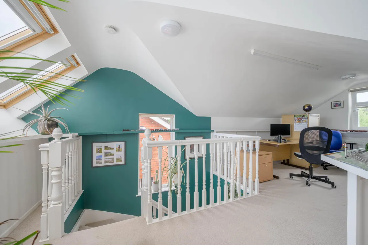 Craigdarragh Park East, seahill, BT18, photo 42