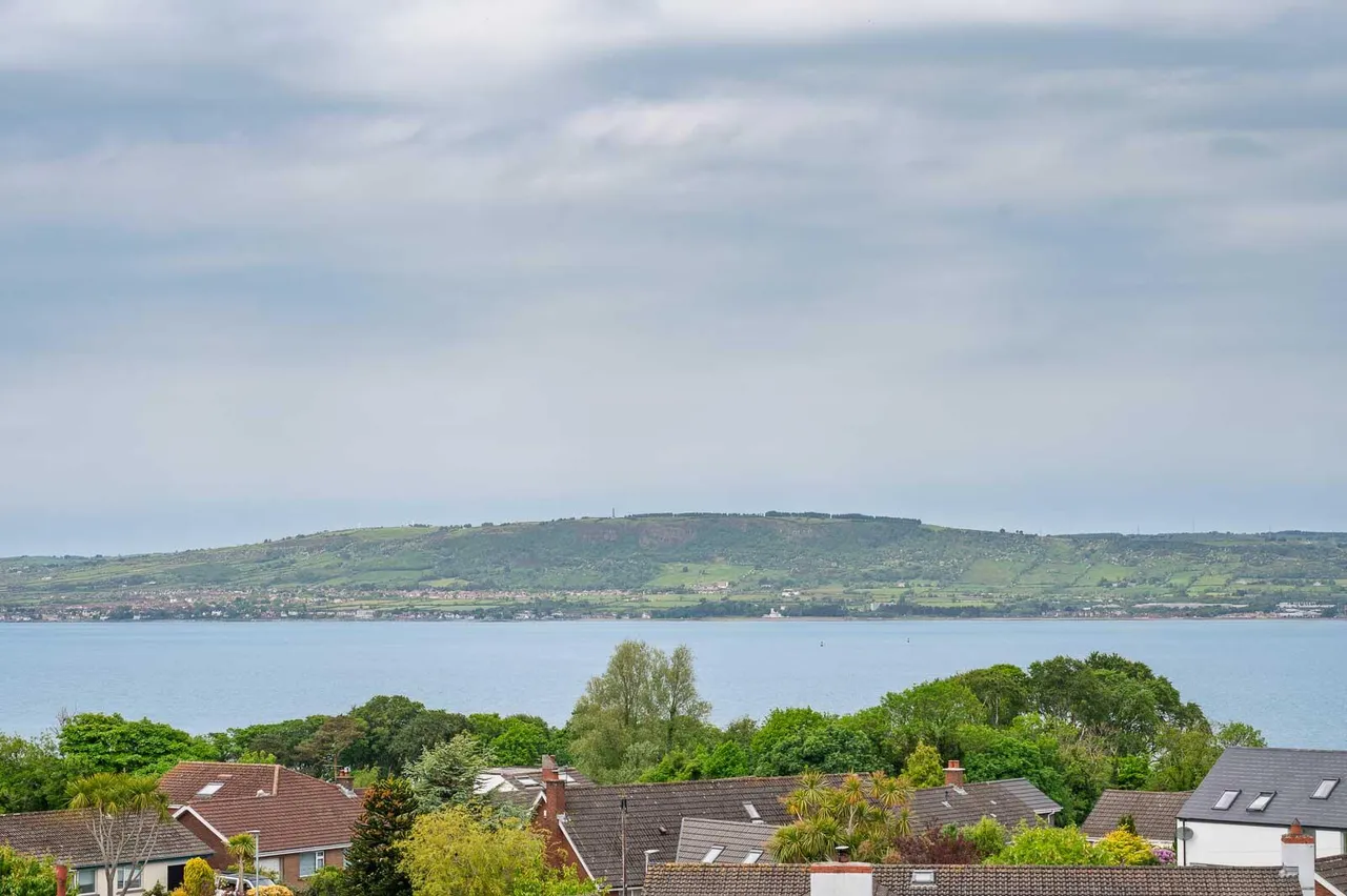 Craigdarragh Park East, seahill, BT18, photo 59
