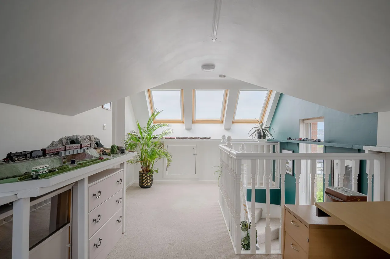 Craigdarragh Park East, seahill, BT18, photo 44