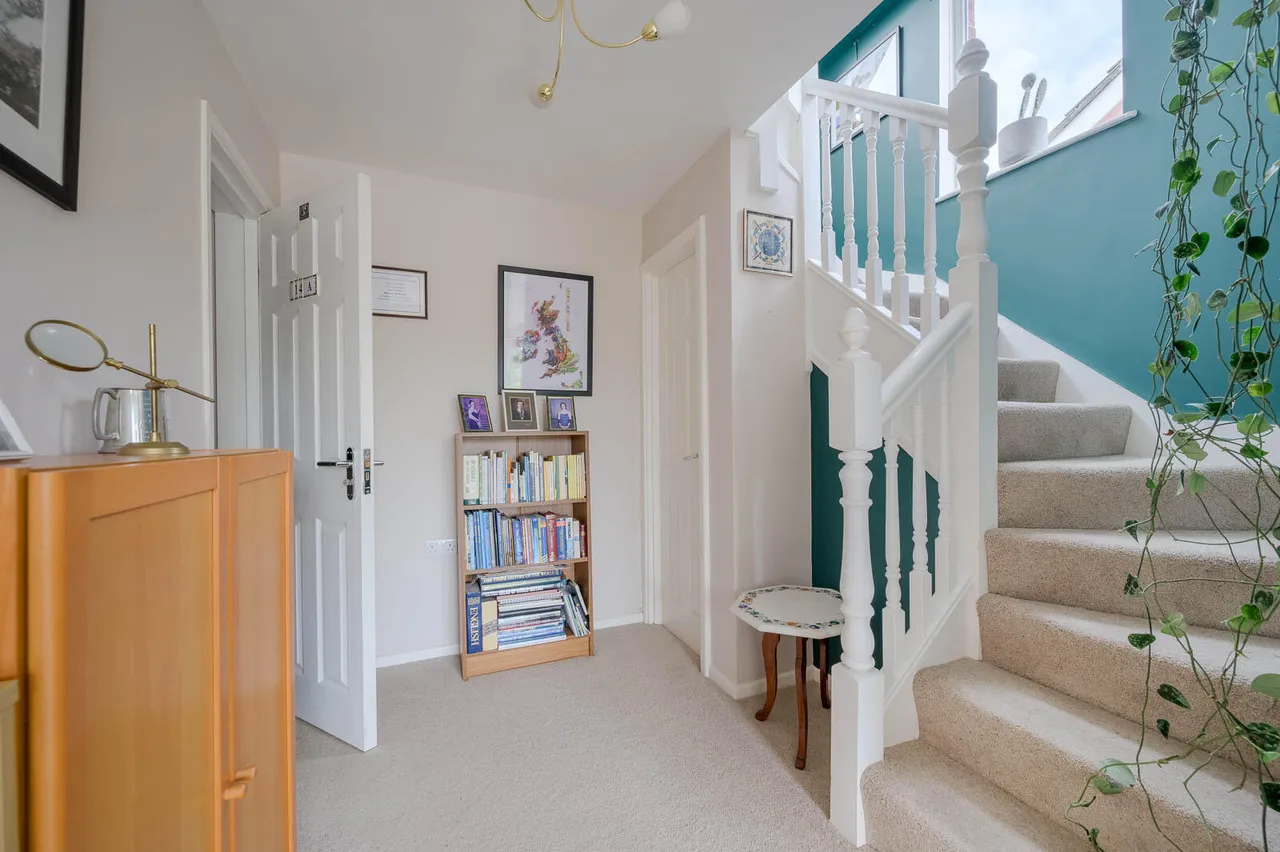 Craigdarragh Park East, seahill, BT18, photo 39