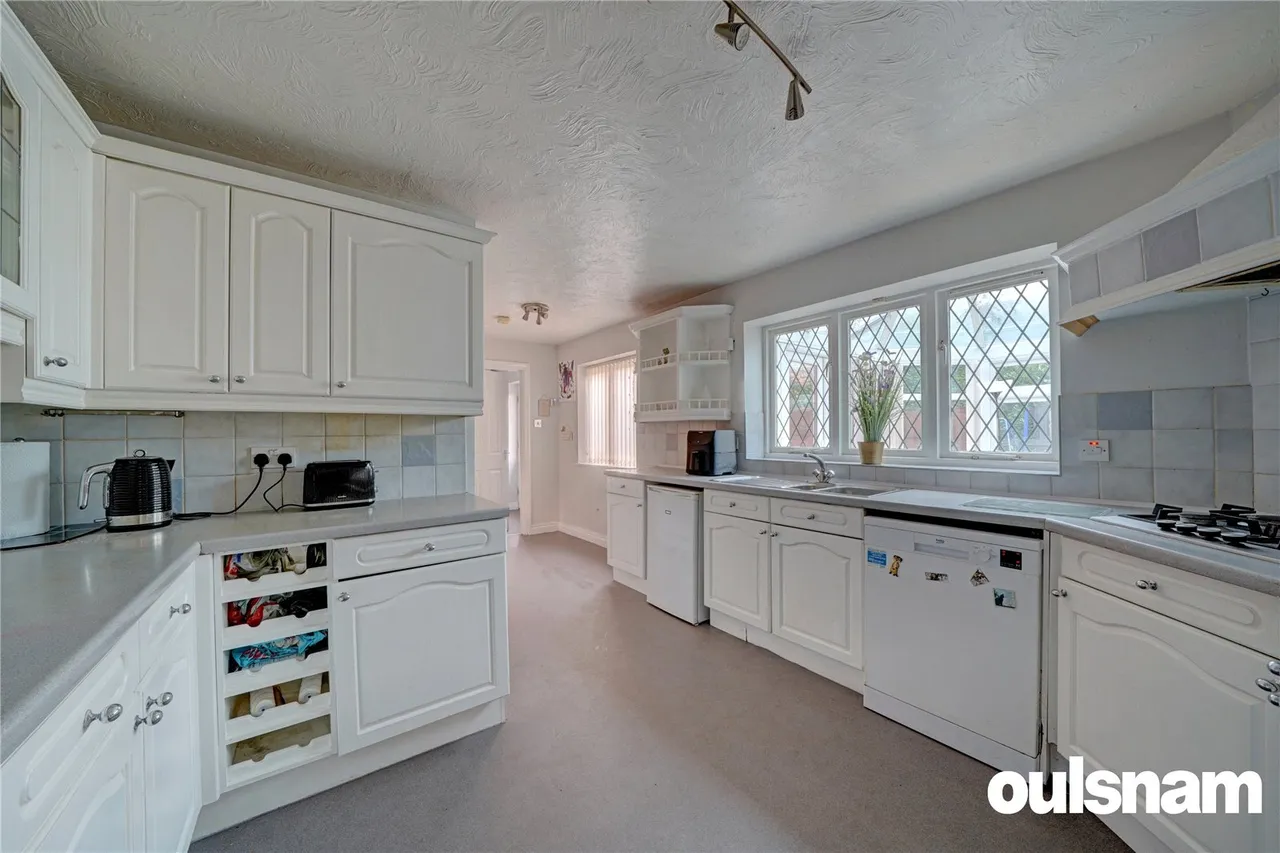 Showell Close, Droitwich, Worcestershire, WR9 8UQ, photo 5