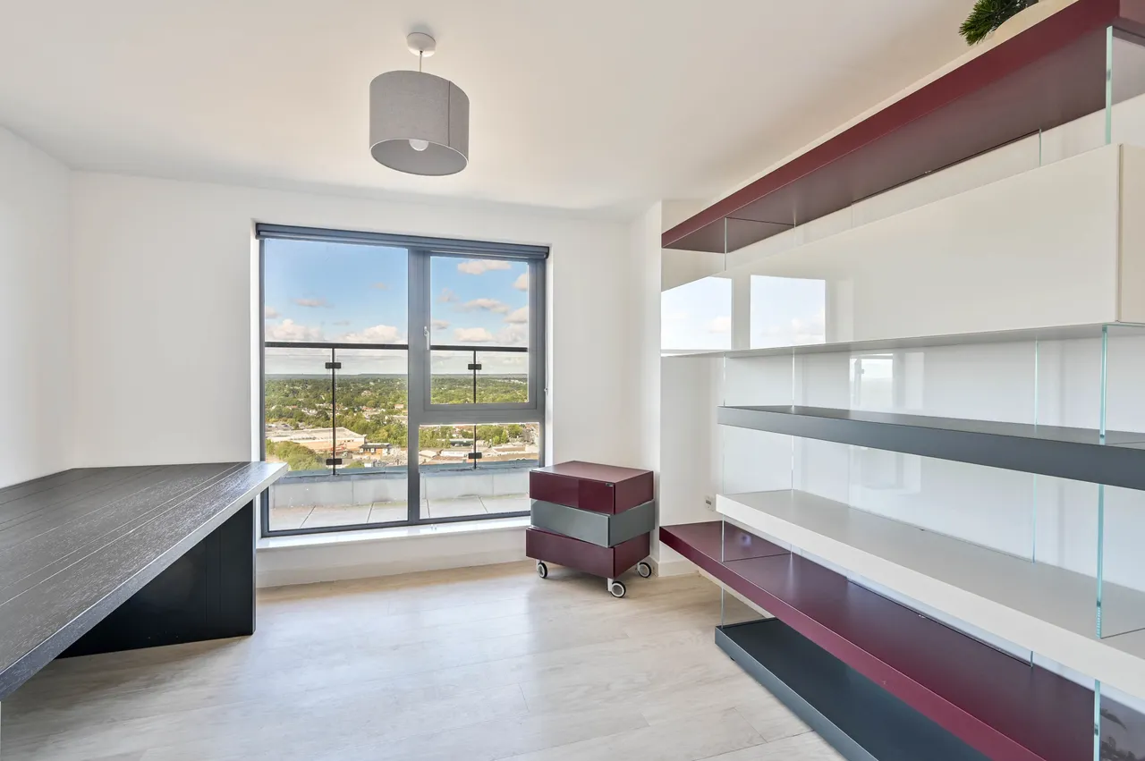 77 Olympian Heights, Guildford Road, Woking, photo 9
