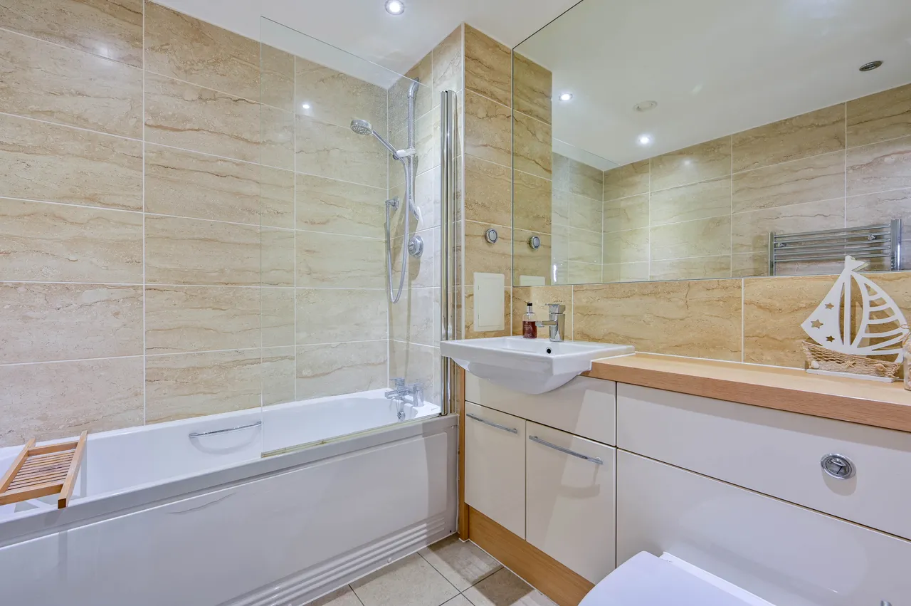 77 Olympian Heights, Guildford Road, Woking, photo 10