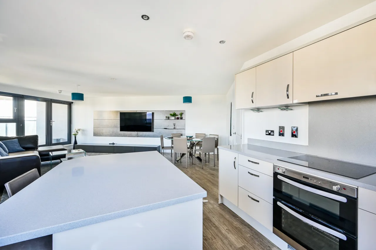 77 Olympian Heights, Guildford Road, Woking, photo 12