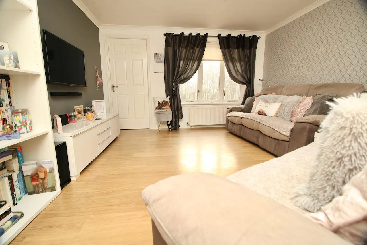 Callander Road, Carrickstone, G68 0BT, photo 5