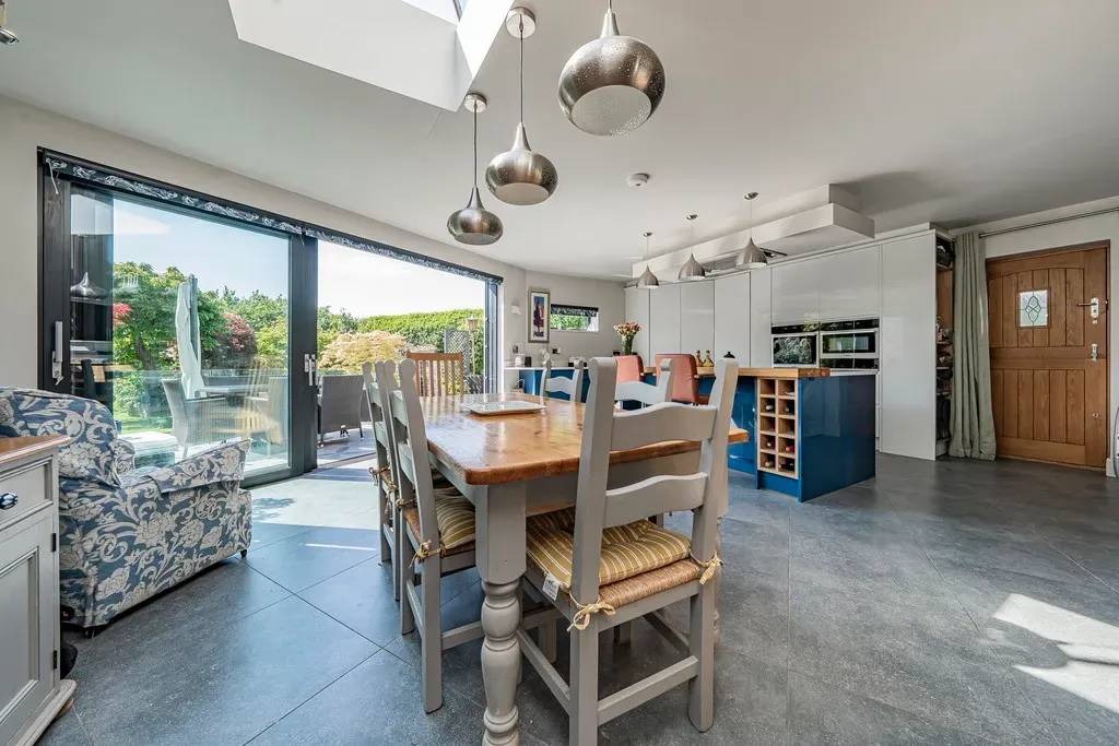 Priory Close, Denham, UB9, photo 28
