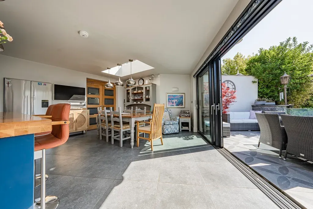 Priory Close, Denham, UB9, photo 61