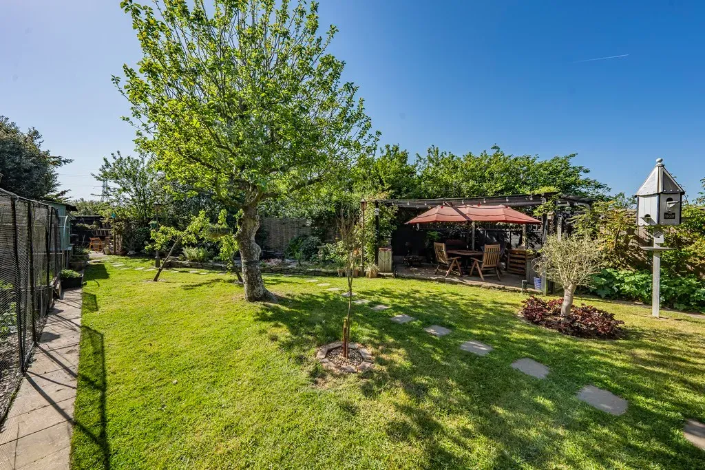 Priory Close, Denham, UB9, photo 41