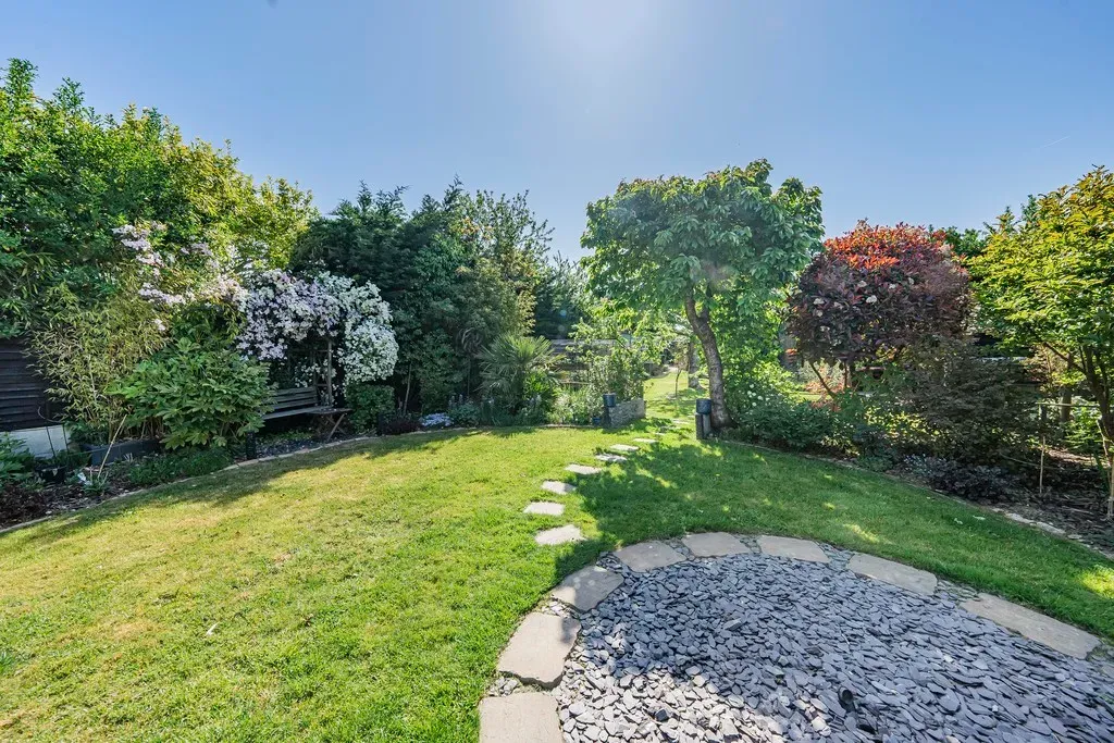 Priory Close, Denham, UB9, photo 59