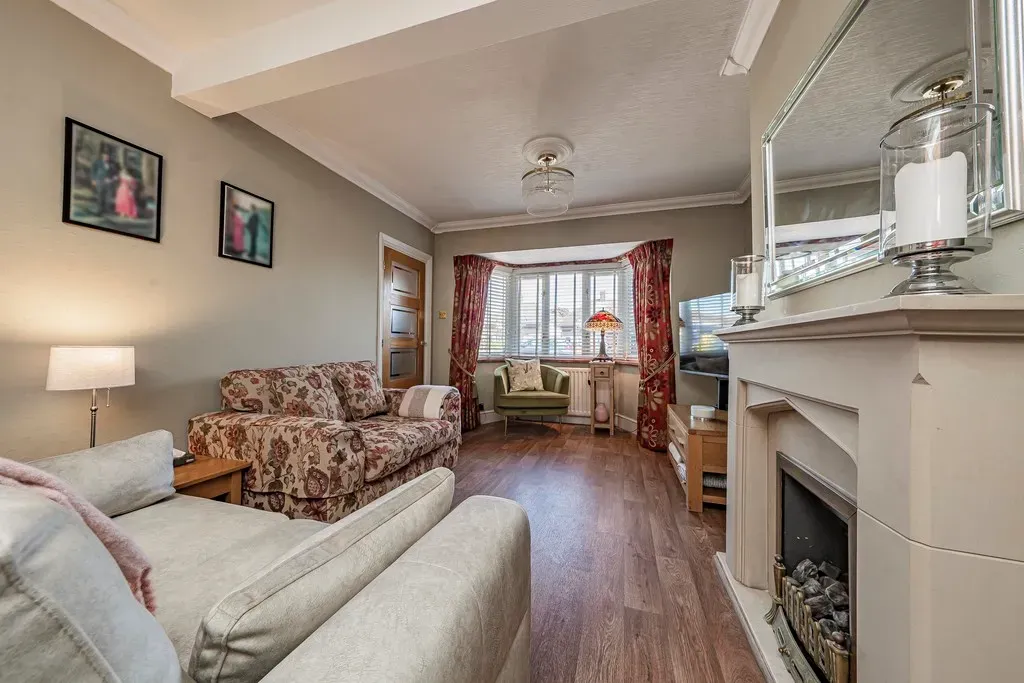 Priory Close, Denham, UB9, photo 5