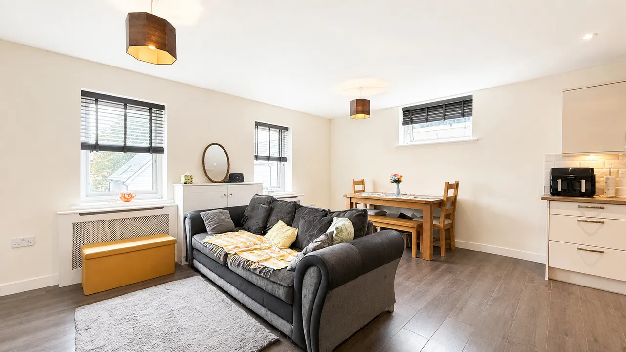 Kings Way, Folkestone, CT19 5UX, photo 2