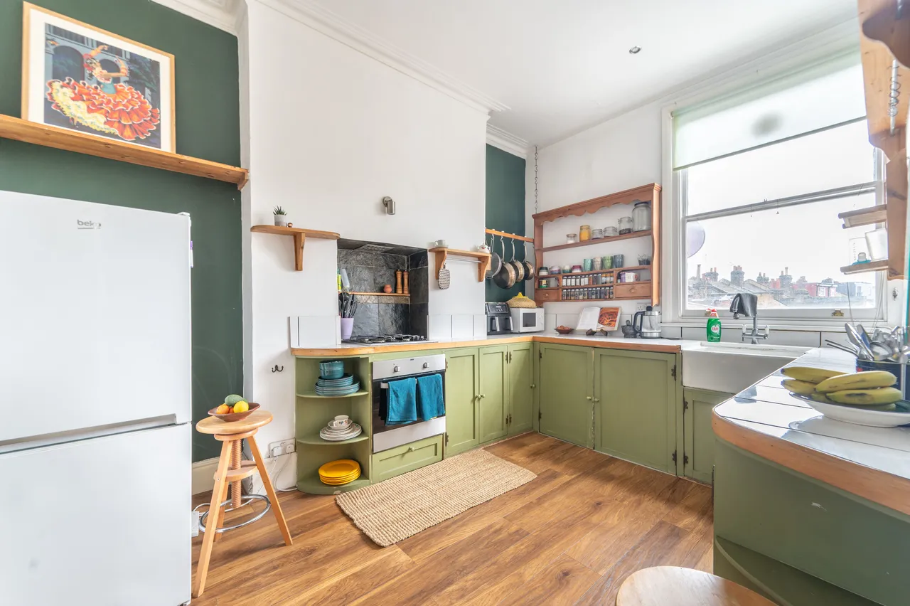 First Floor Flat, 871 Harrow Road, London, photo 6