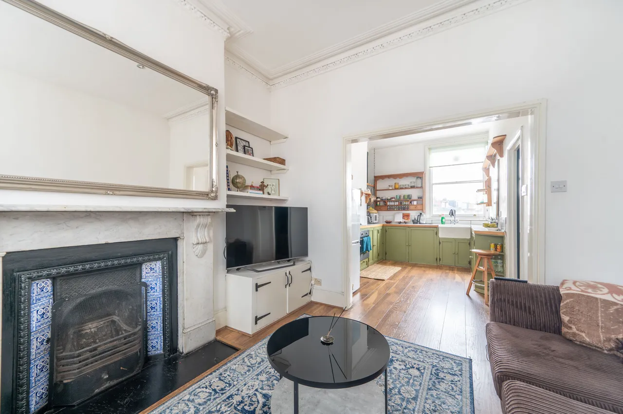 First Floor Flat, 871 Harrow Road, London, photo 4