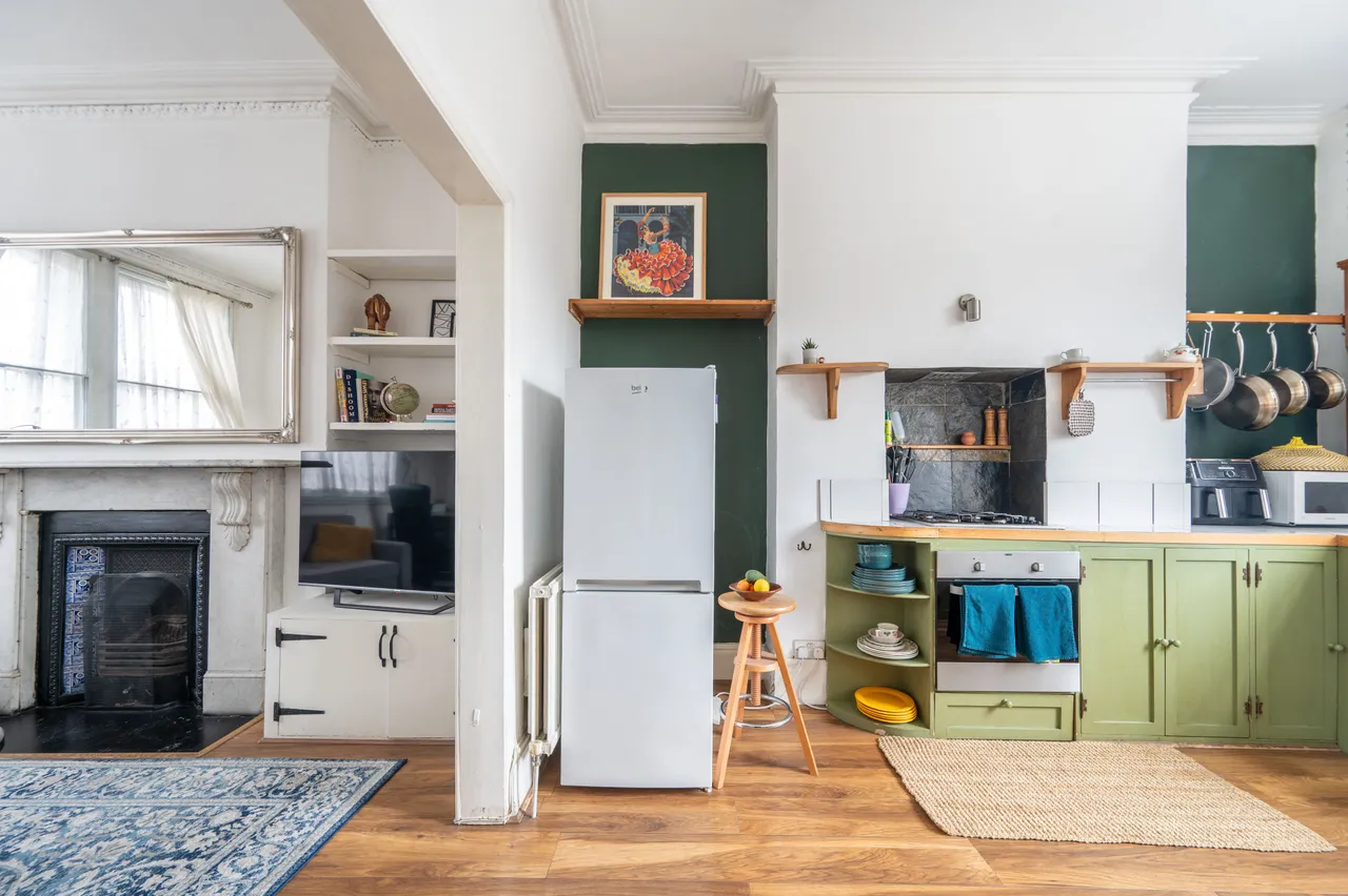 First Floor Flat, 871 Harrow Road, London, photo 5