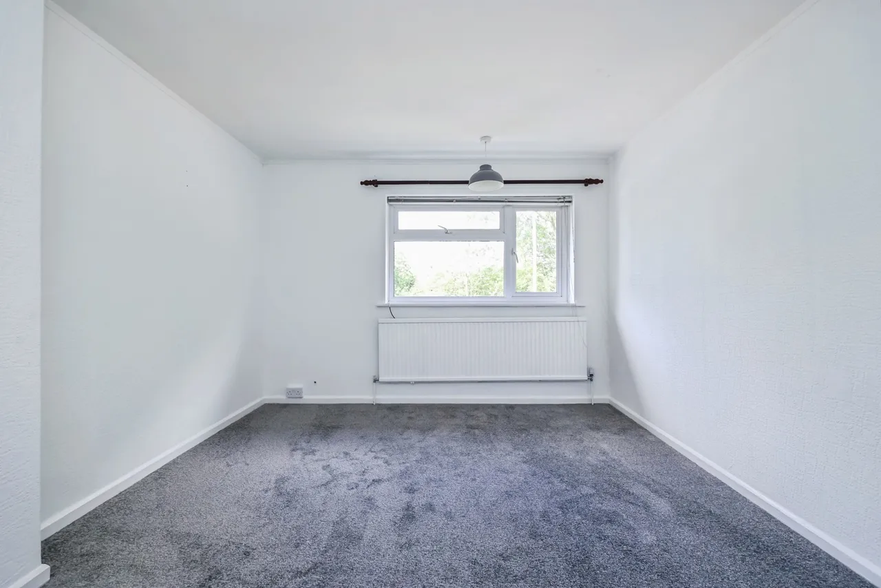 Gardendale Avenue, Clifton, Nottingham, NG11, photo 10