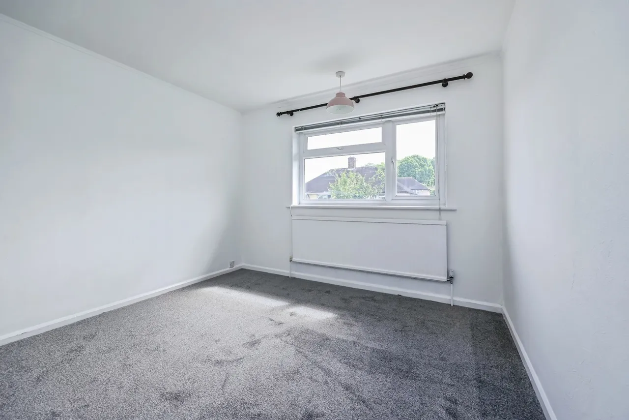 Gardendale Avenue, Clifton, Nottingham, NG11, photo 7