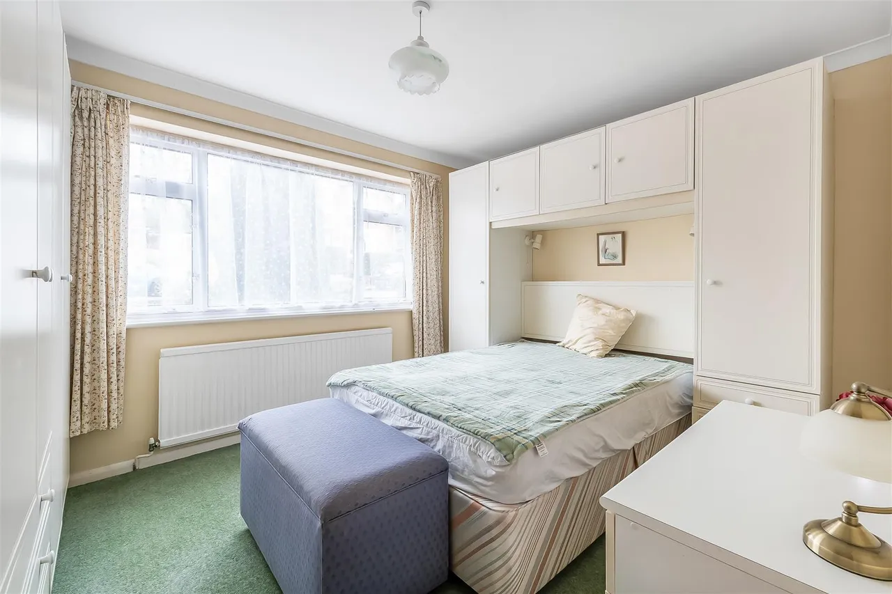 Clinton Road, Leatherhead, KT22, photo 12