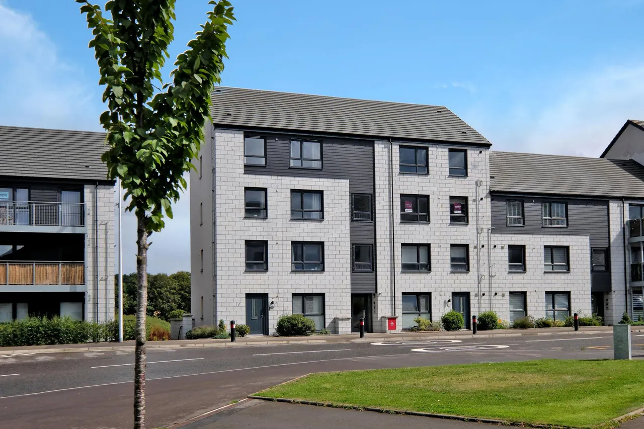 2 bed flat for sale, Mill Drive, Bucksburn, AB21