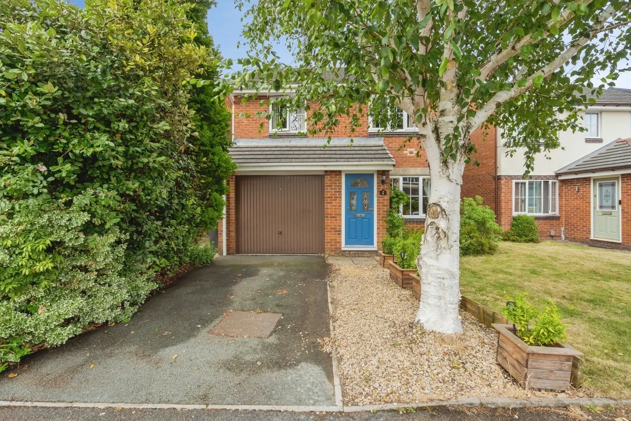 Farleigh Close, Westhoughton, BL5, photo 2