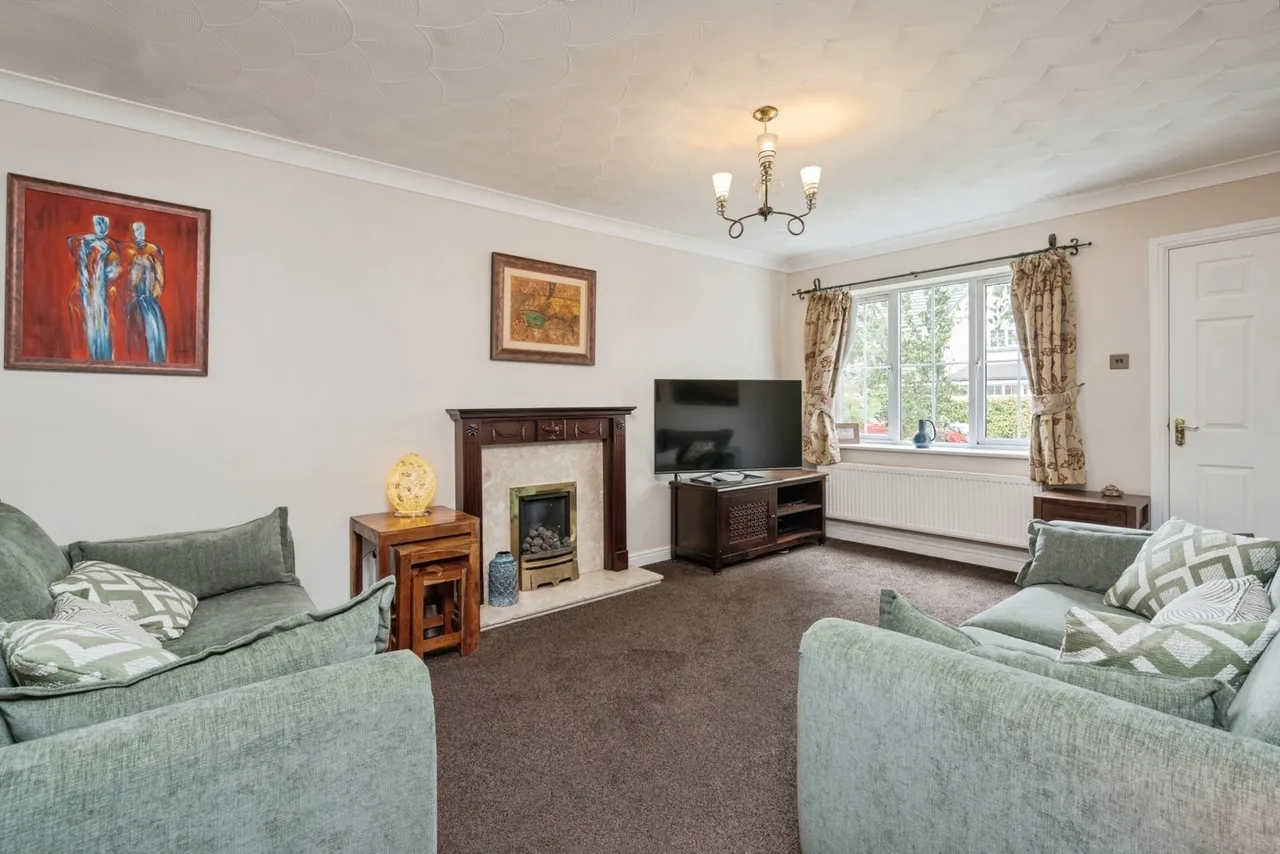Farleigh Close, Westhoughton, BL5, photo 6