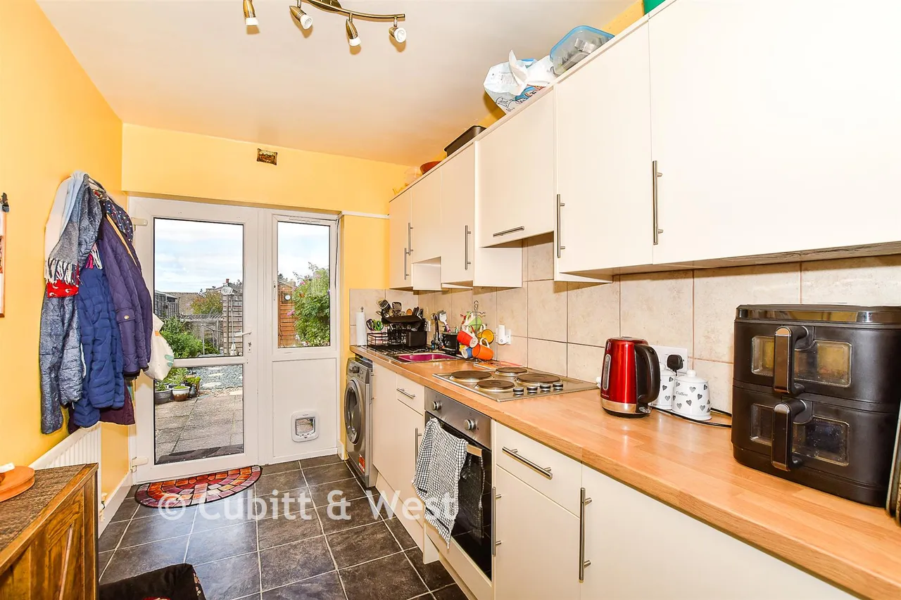 Tower Street, Heathfield, TN21, photo 3
