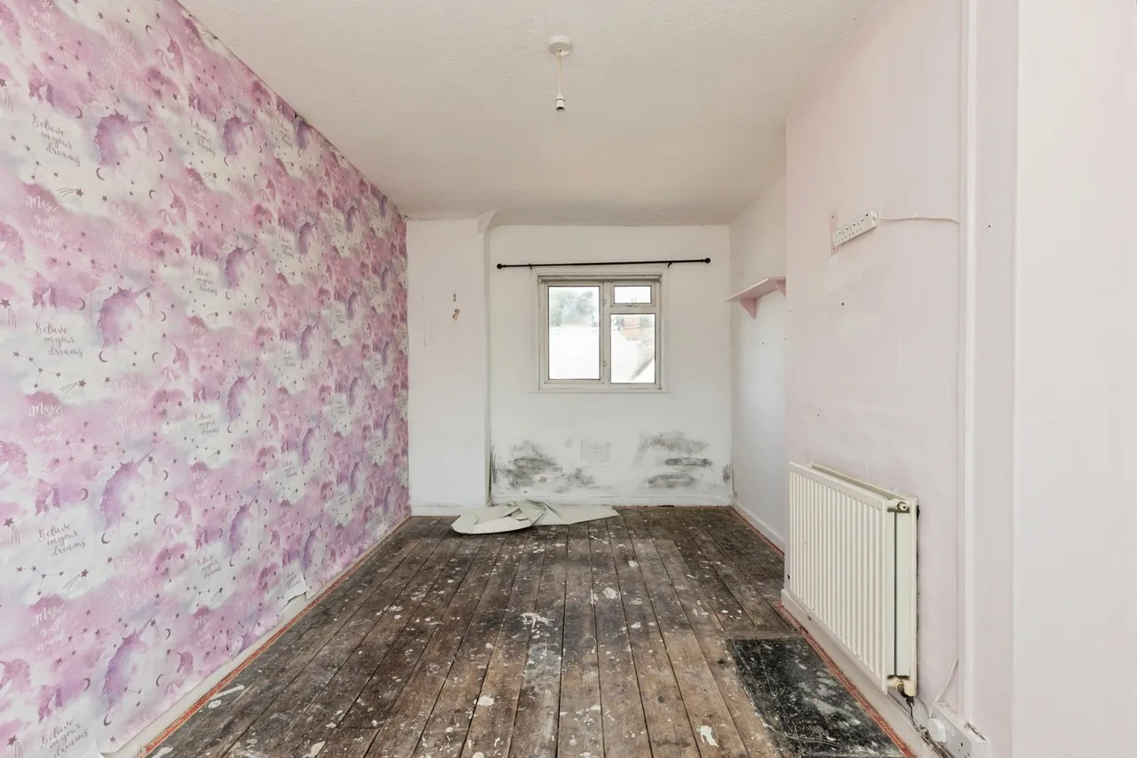 First Avenue, Dursley, GL11, photo 6