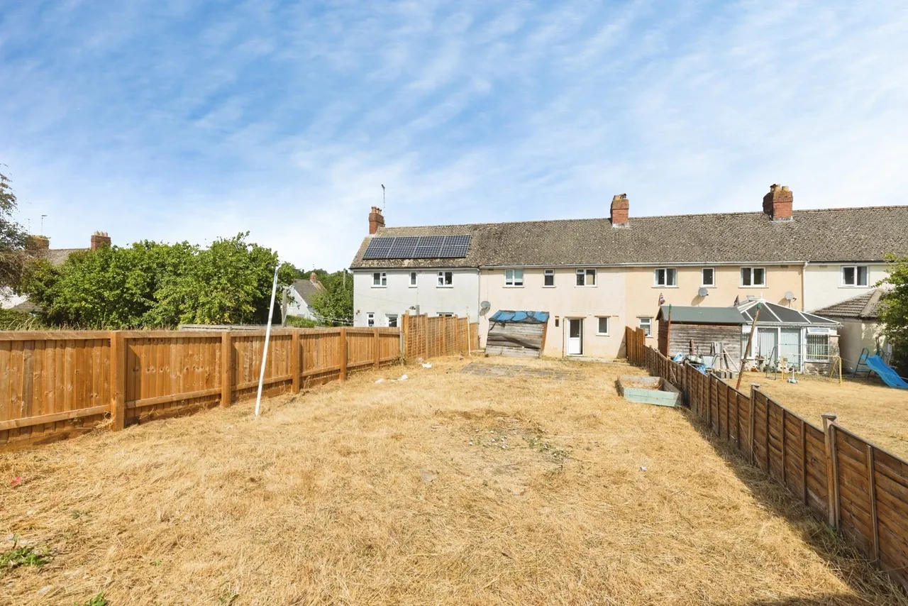 First Avenue, Dursley, GL11, photo 5