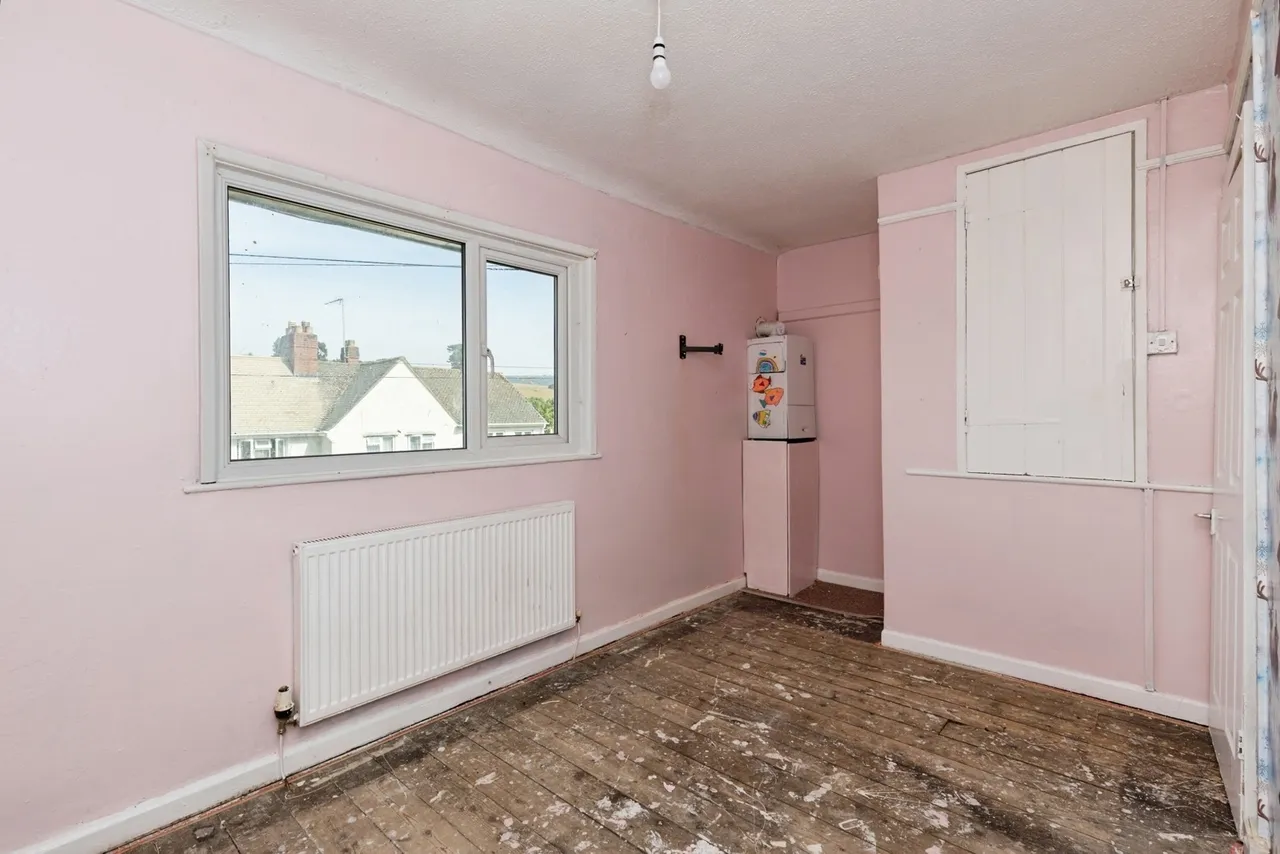 First Avenue, Dursley, GL11, photo 9