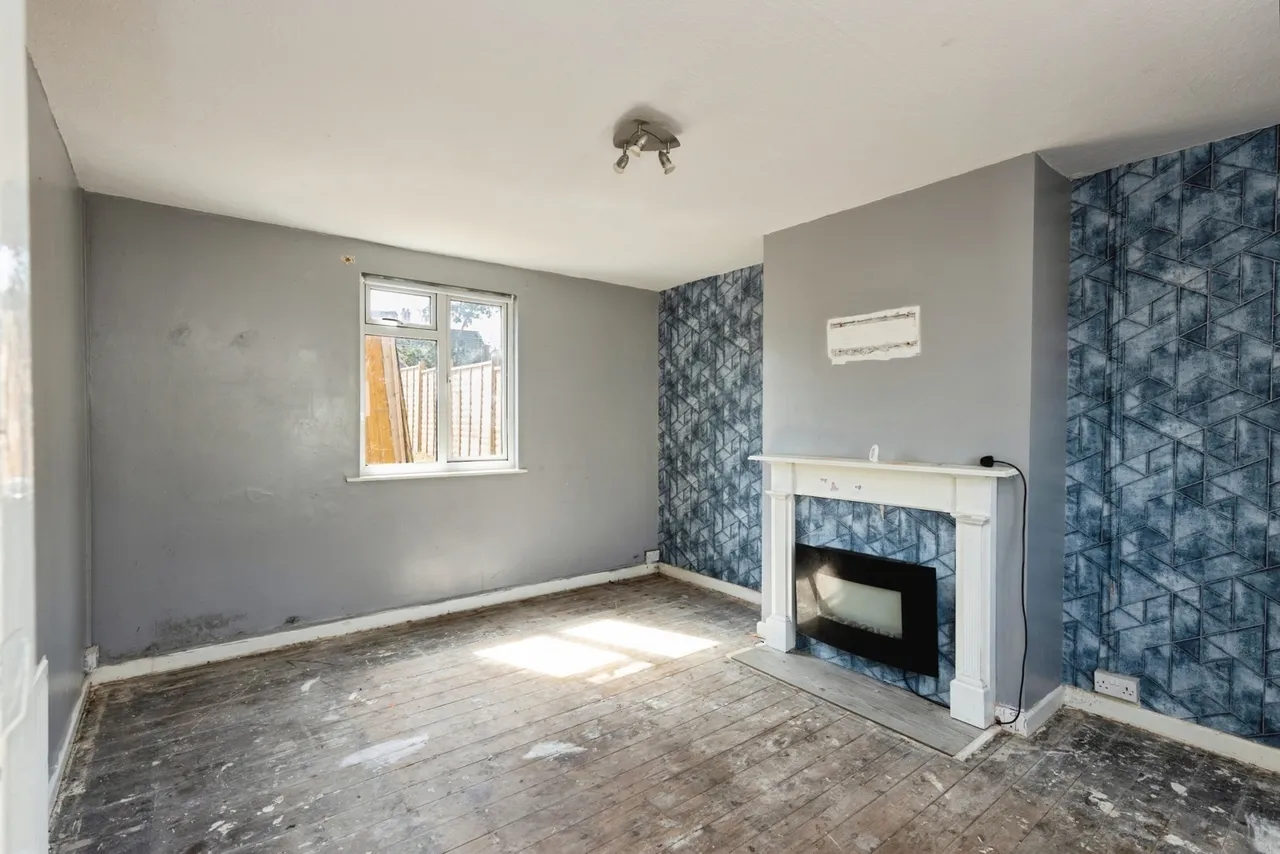 First Avenue, Dursley, GL11, photo 3