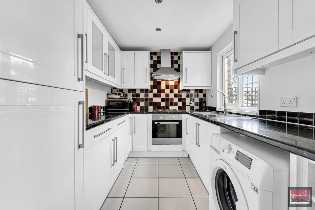Ford Road, Ashford, TW15, photo 3
