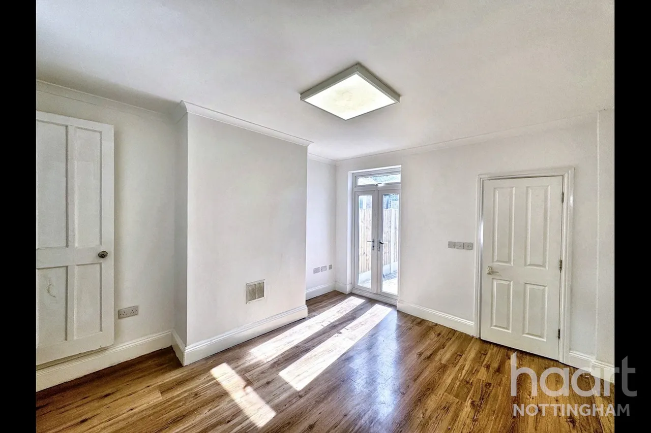 Worksop Road, Nottingham, NG3, photo 3