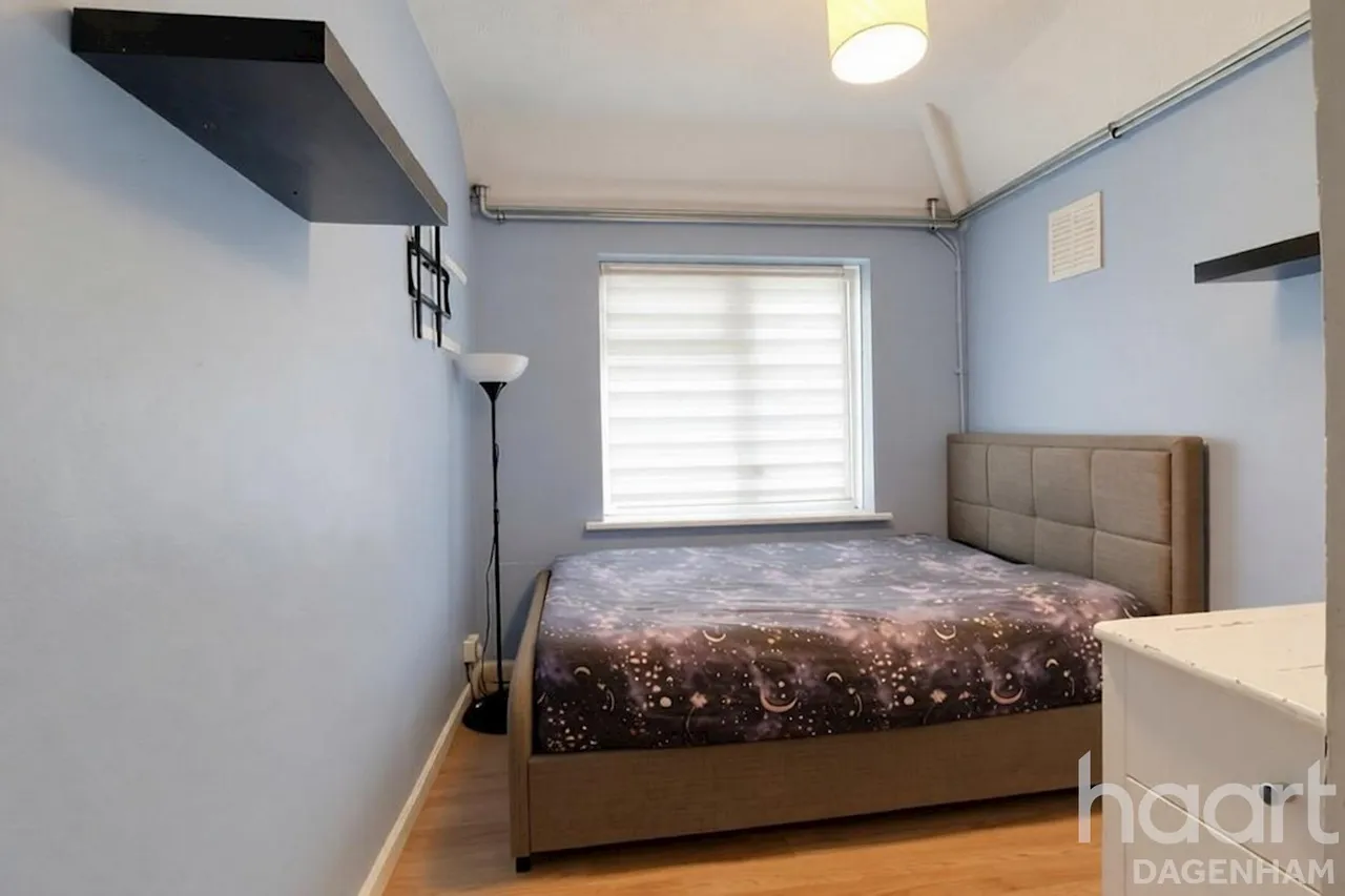 Oxlow Lane, Dagenham, RM9, photo 21