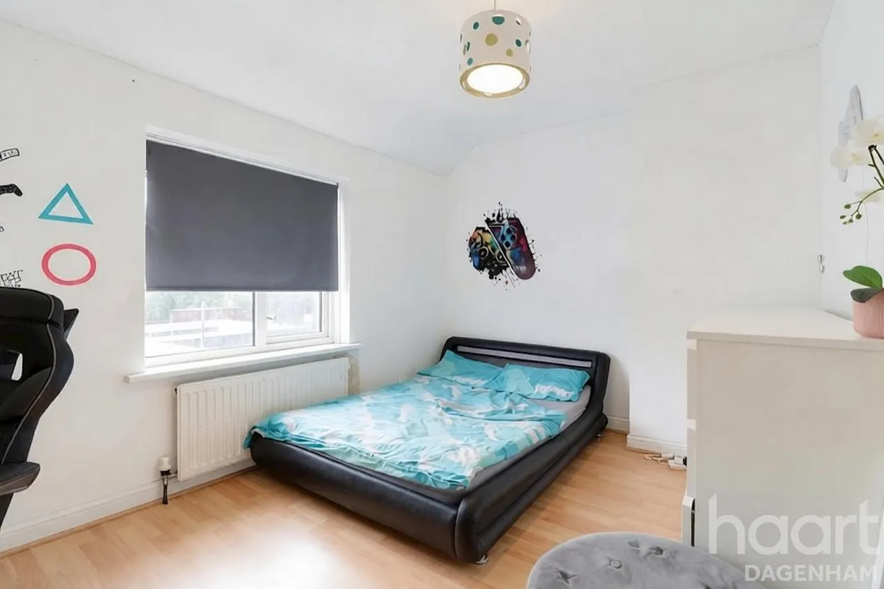 Oxlow Lane, Dagenham, RM9, photo 20