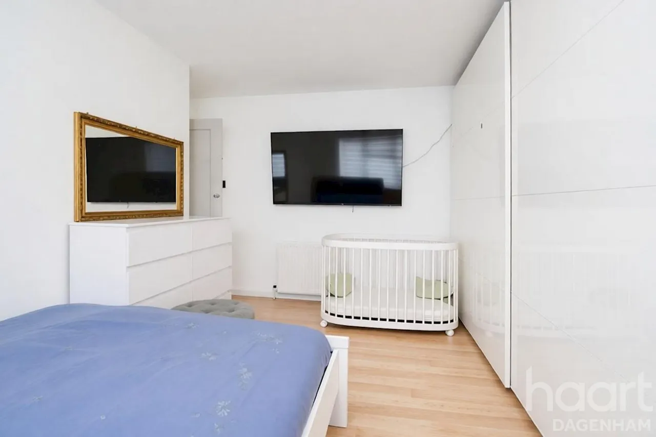 Oxlow Lane, Dagenham, RM9, photo 19
