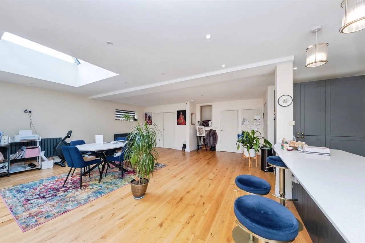 Highlands Road, Buckingham, MK18, photo 2