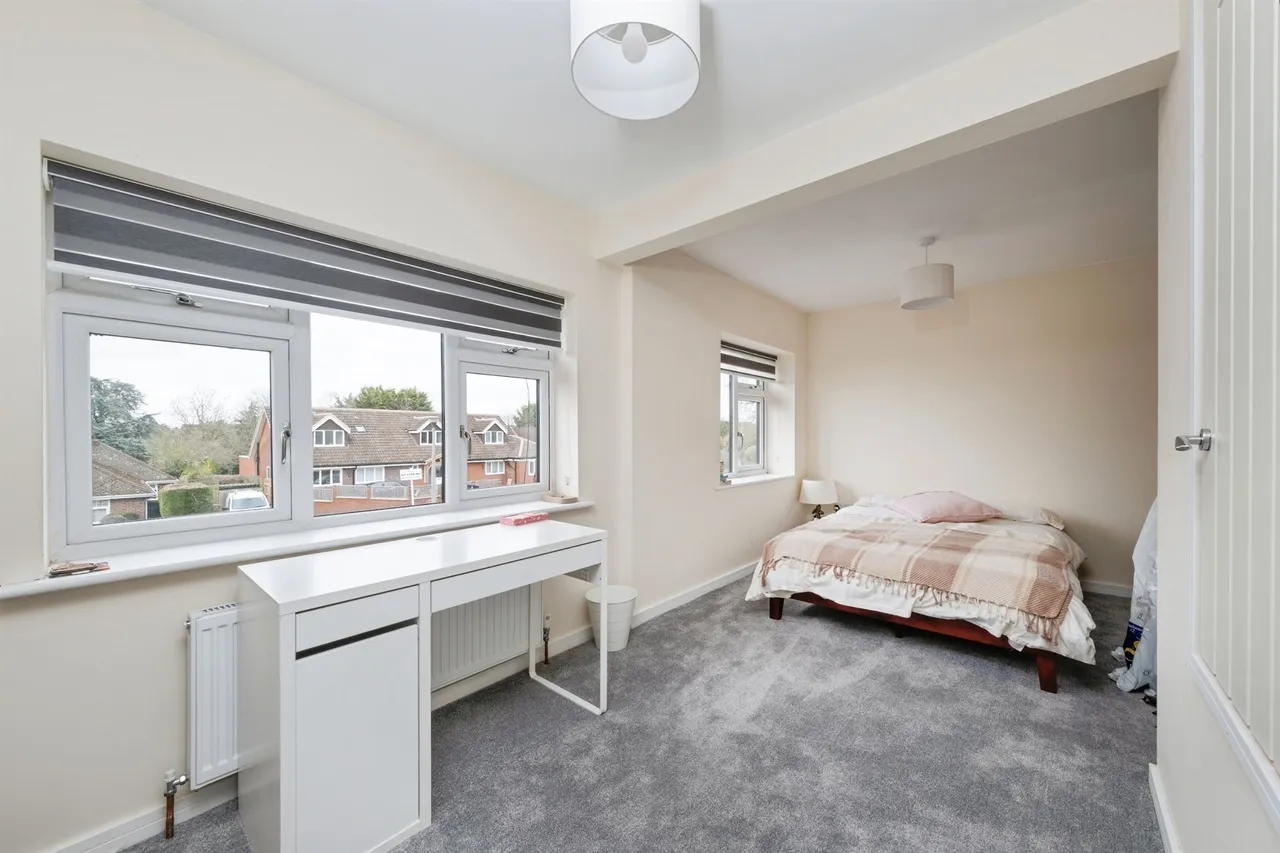 Highlands Road, Buckingham, MK18, photo 13