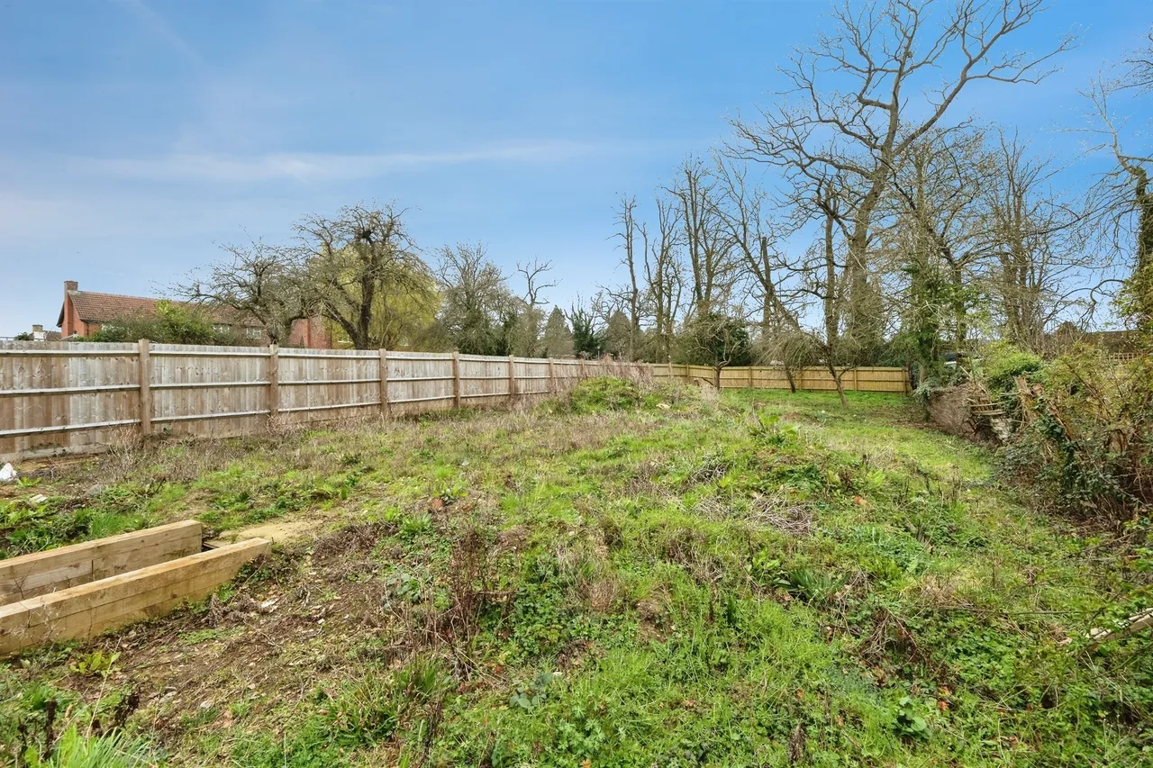 Highlands Road, Buckingham, MK18, photo 18