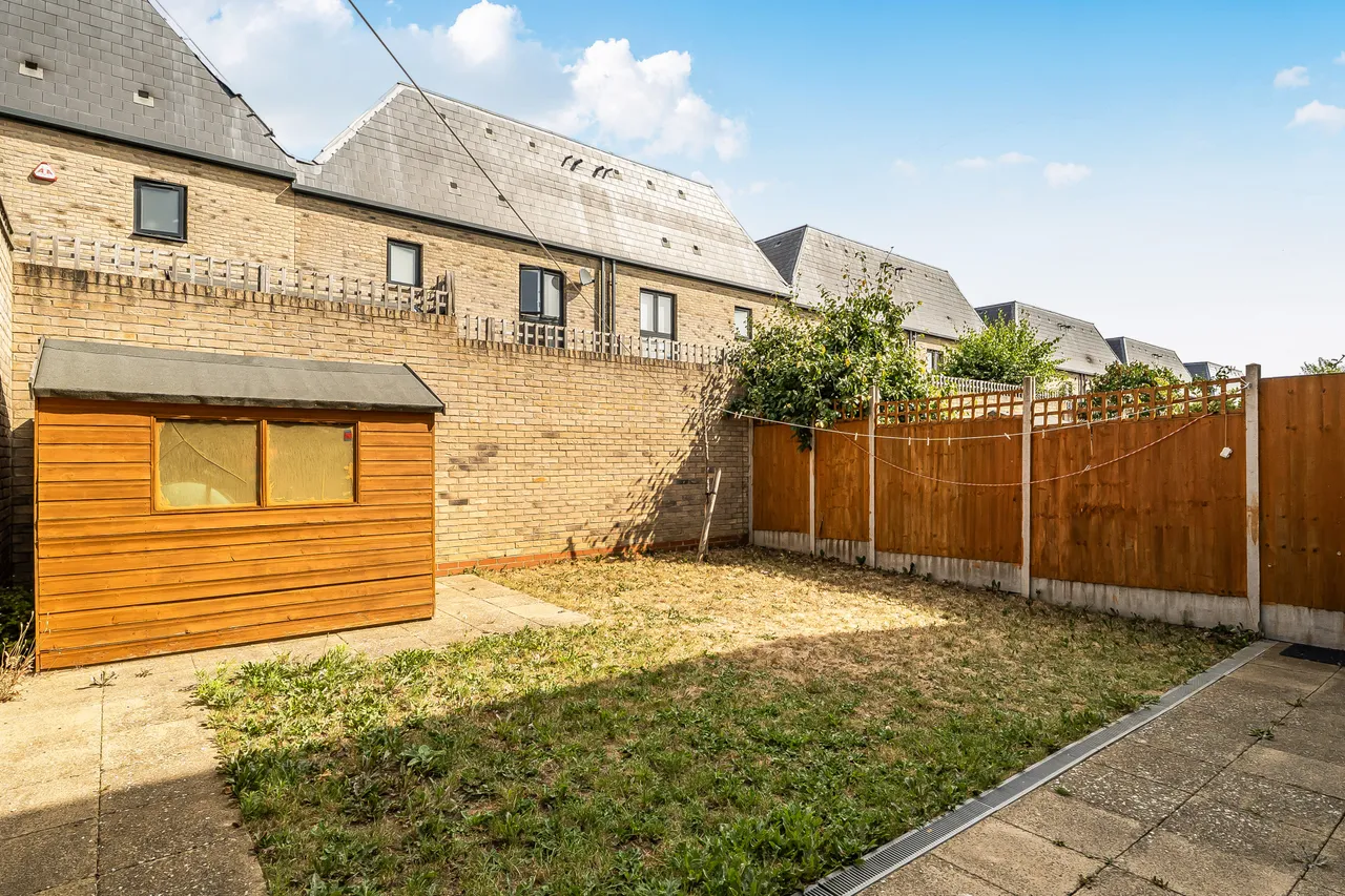 1 Helios Way, Barnet, photo 10