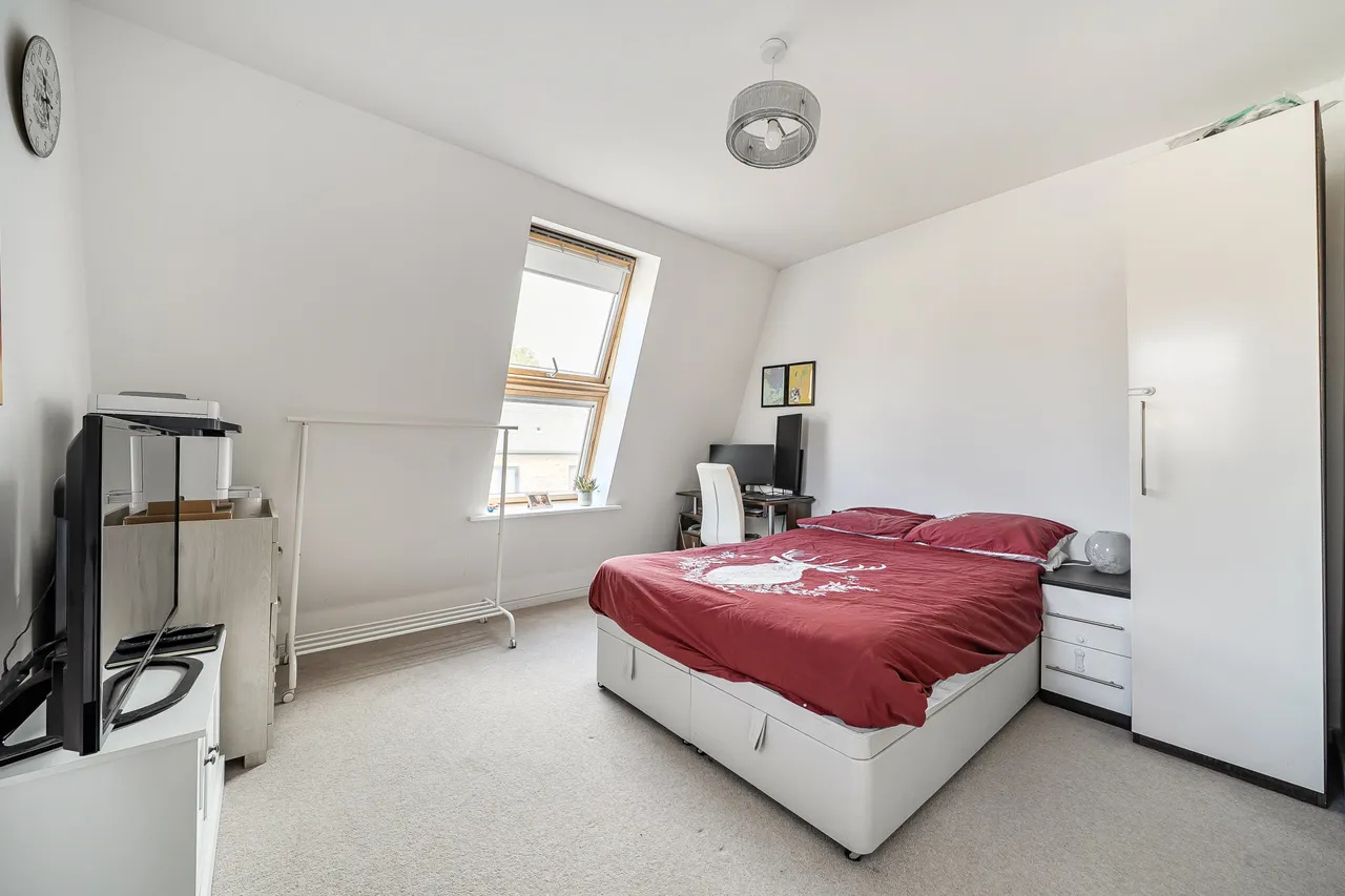 1 Helios Way, Barnet, photo 5