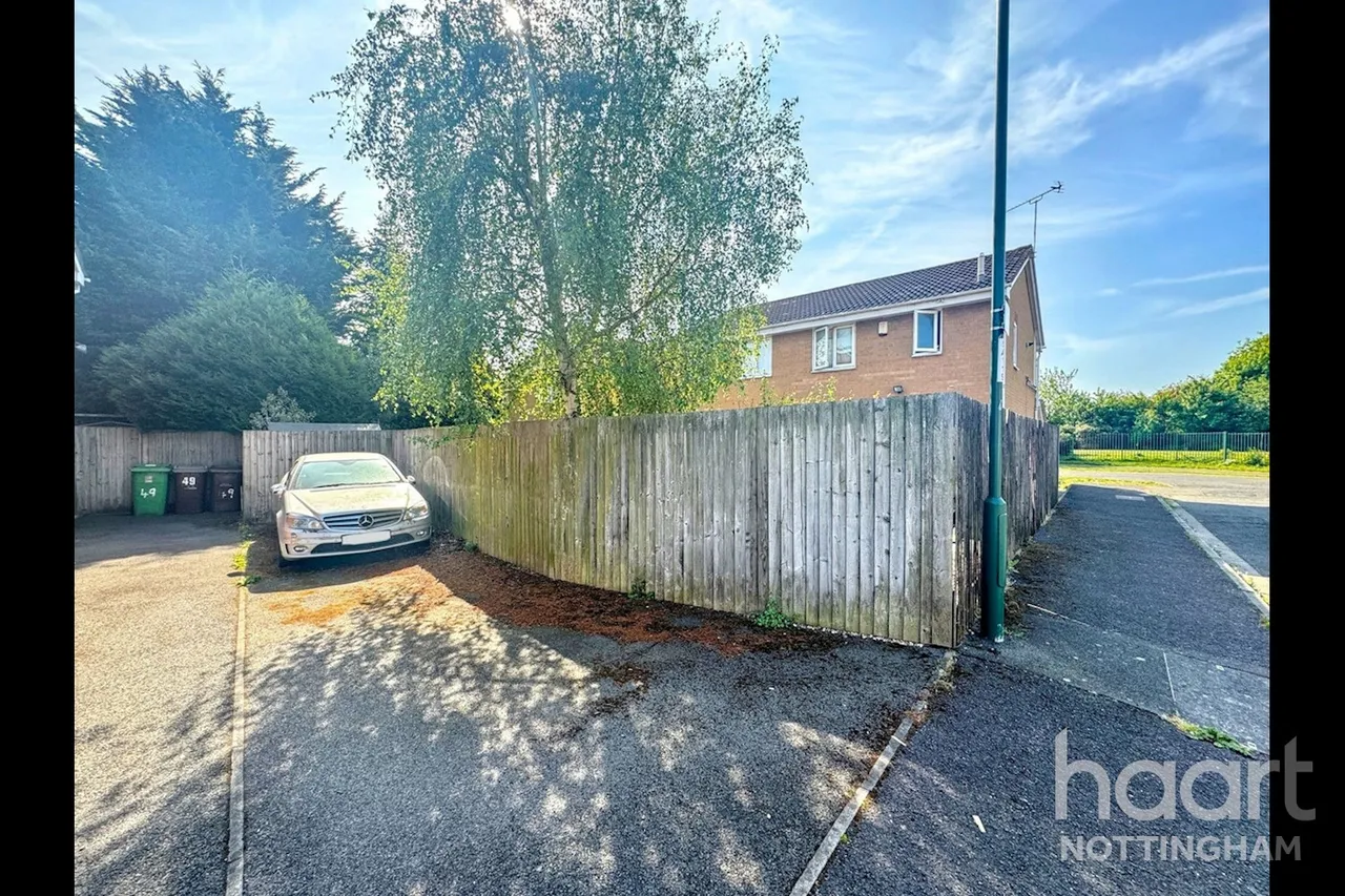 Ardmore Close, Nottingham, NG2, photo 12
