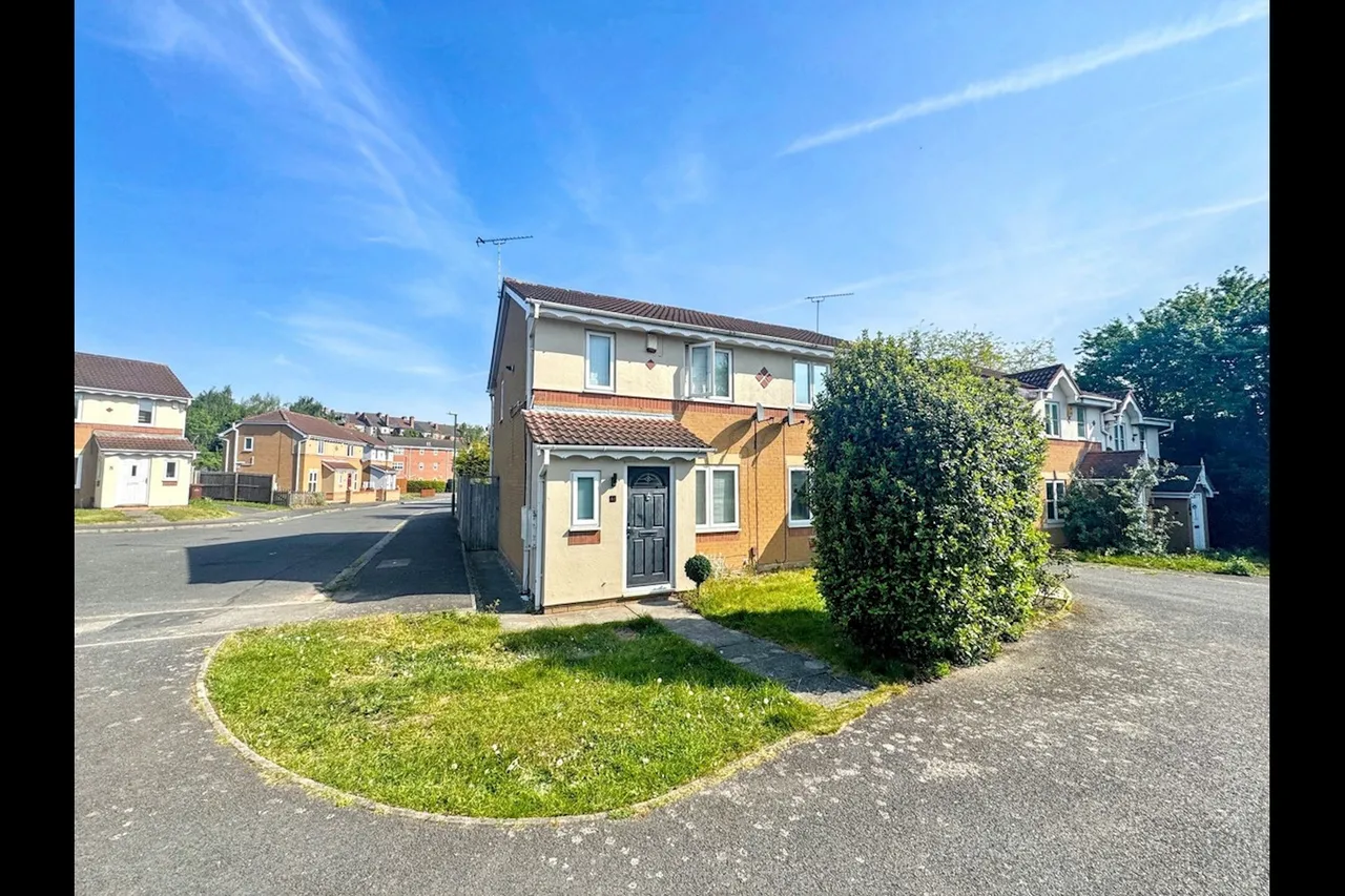 3 bed house for sale, Ardmore Close, Nottingham, NG2