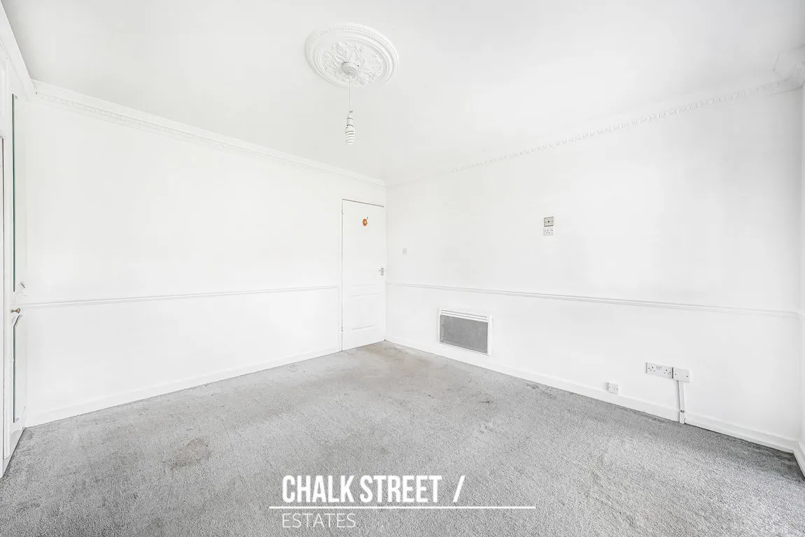 Menthone Place, Hornchurch, RM11 1BA, photo 10