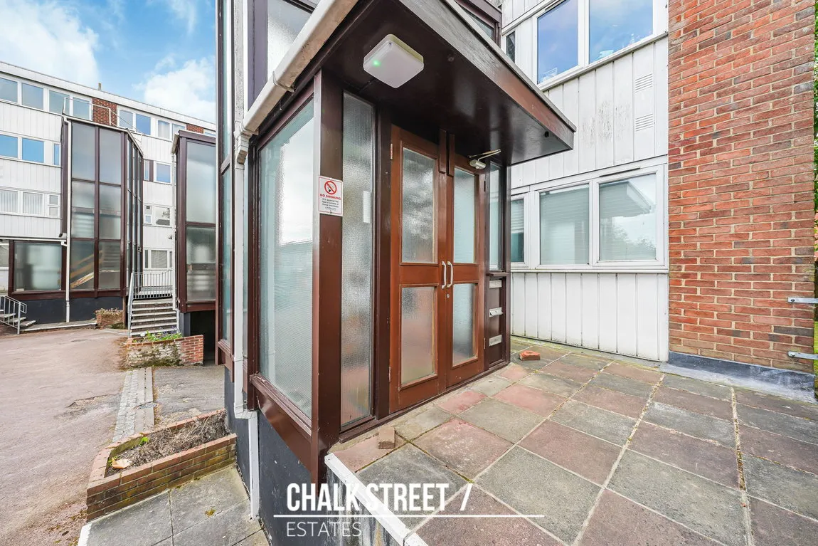 Menthone Place, Hornchurch, RM11 1BA, photo 17